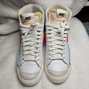 Nike Blazer Mid '77 InfiniteRubberised Crimson